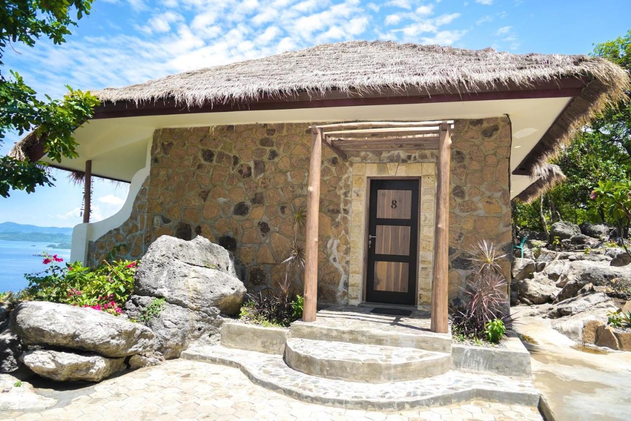 Hotel Theodor At Labuan Bajo Exterior foto
